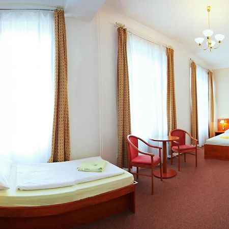 Wellness Hotel Central Klatovy Exterior foto