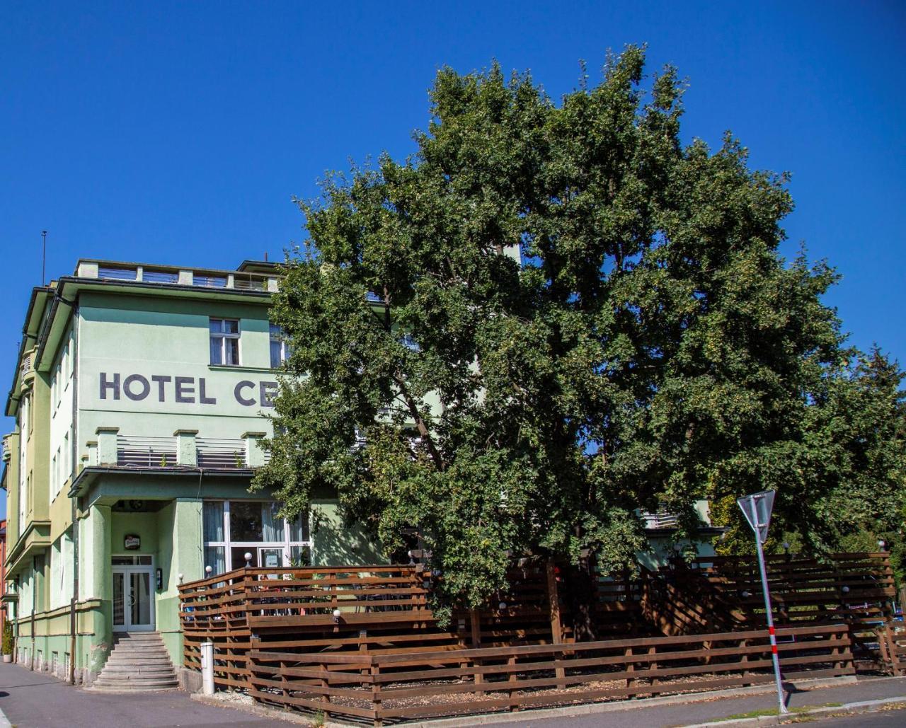 Wellness Hotel Central Klatovy Exterior foto