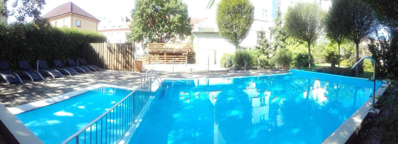 Wellness Hotel Central Klatovy Exterior foto